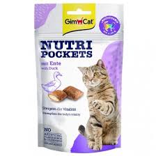 GimCat Nutri Pockets – Multi-Vitamin Duck Cream Cat Treats